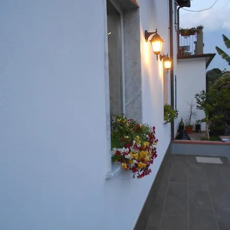 La Civetta Sul Como' Ferienhaus *