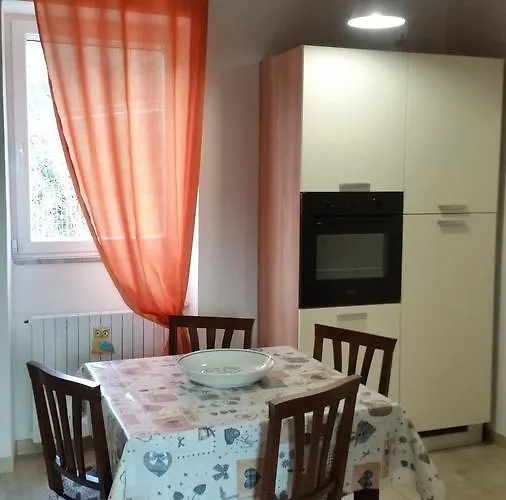 La Civetta Sul Como' Semesterbostad La Spezia